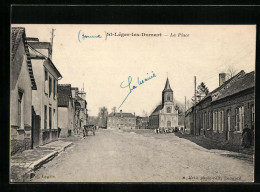 CPA St-Leger-les-Domart, La Place, L`Eglise  - Autres & Non Classés