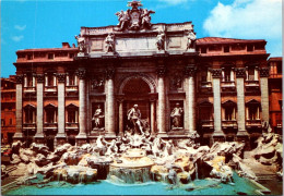 20-5-2024 (5 Z 36) Italy - Roma Trevi Fountain - Monumenten