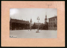 Fotografie Brück & Sohn Meissen, Ansicht Riesa A. Elbe, Albertplatz Mit Rathaus Und Klosterkirche  - Places