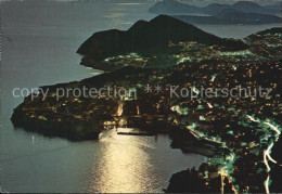 72523438 Dubrovnik Ragusa Bei Nacht Fliegeraufnahme Dubrovnik - Croatie