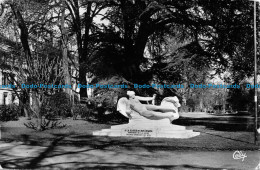 R058698 Toulouse. Haute Garonne. Un Coin Du Jardin Royal. Cely. 1954 - Monde