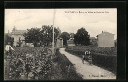 CPA Vinzelles, Entree Du Village Et Ecole Des Filles  - Other & Unclassified