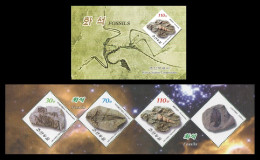 North Korea 2013 Mih. 6042/44 Fossils (booklet) MNH ** - Corea Del Norte