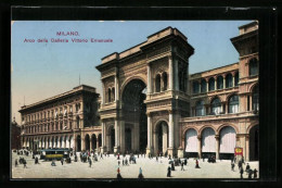 AK Milano, Arco Della Galleria Vittorio Emanuele, Strassenbahn  - Tramways