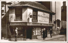 10986072 London Old Curiosity Shop - Other & Unclassified