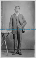 R059723 Man Holding His Hand On A Table. Gaskells. Old Photography - World