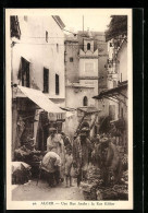CPA Alger, Une Rue Arabe : La Rue Kléber  - Algiers