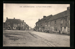 CPA Louplande, La Place Et Route Du Mans  - Le Mans