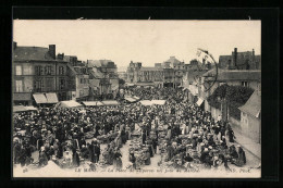 CPA Le Mans, La Place De L`Eperon Un Jour De Marché  - Le Mans