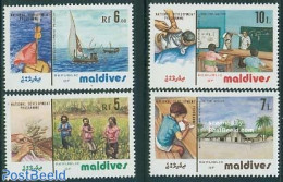 Maldives 1983 National Development 4v, Mint NH, Science - Transport - Various - Education - Ships And Boats - Agricult.. - Bateaux