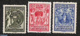 Liechtenstein 1932 Youth Welfare 3v, Unused (hinged), History - Sport - Various - Coat Of Arms - Scouting - Costumes - Ongebruikt