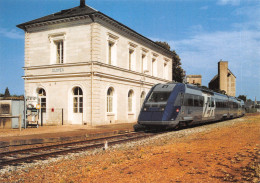 28-CLOYES SUR LE LOIR-TRAIN-N 598-D/0255 - Cloyes-sur-le-Loir