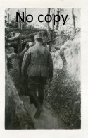 PHOTO FRANCAISE - POILUS DANS UNE TRANCHEE DU BOIS SABOT A SOUAIN PRES DE PERTHES - HURLUS MARNE GUERRE 1914 1918 - War, Military