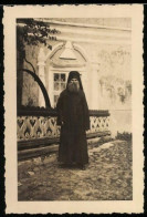 Fotografie Orthodoxer Geistlicher Im Schwarzen Gewand  - Beroemde Personen