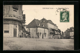 CPA Vayrac, La Place De L`Eglise  - Vayrac