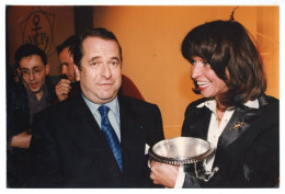 PAUL LOUP SULITZER  Et  CATHERINE NERESSIS  " FEMME DE L'ANNEE 96 " Photo  JACQUES BENAROCH  SIPA PRESS - Persone Identificate