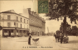 CPA Sannois Val D’Oise, Place De La Gare, Frau Mit Kinderwagen - Autres & Non Classés