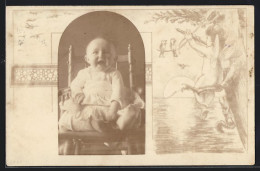 Foto-AK Baby Auf Einem Stuhl, Passepartout  - Photographs