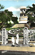 ALGER (EL DJEZAIR) Le Monument Aux Morts Et L' Horloge Florale Colorisée RV - Algiers