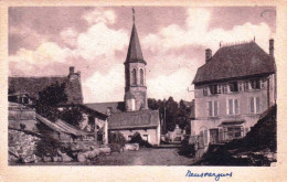 15 - Cantal -  NEUSSARGUES - Le Bourg Et L Eglise - Autres & Non Classés