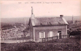 14 - Calvados -  PORT  En BESSIN -  La Vierge Et La Maison Du Feu - Port-en-Bessin-Huppain