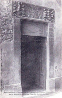 20 - Corse - BONIFACIO -  Portail De La Maison Du Comte Catacciolo Dans Laquelle Séjourna Charles Quint En 1541 - Autres & Non Classés