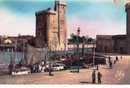 17 - Charente Maritime -  LA ROCHELLE -  Un Coin Du Port Et La Tour St Nicolas - La Rochelle