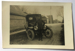 Carte Photo - Automobile Ancienne Avec Son Chauffeur - FORD Modèle T à Confirmer - Cars