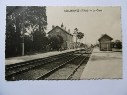 Cpa 03 Bellenaves : La Gare . - Other & Unclassified
