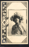 AK Theaterschauspielerin Sarah Bernhardt Im Portrait Mit Krone  - Acteurs
