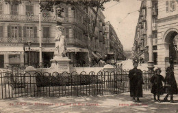 N°3026 W -cpa Nice -monument De Carnot- - Monuments