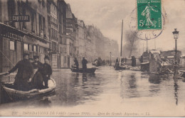 75 - Paris - Inondations Janvier 1910 - Quai Des Grands Augustins - Paris Flood, 1910