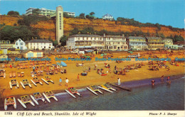 R068504 Cliff Lift And Beach. Shanklin. Isle Of Wight. P. J. Sharpe. 1975 - World