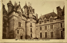CPA (Dordogne). Château De Lambertie, Cour Intérieure (n°16) - Other & Unclassified