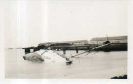 Brest (29) : Epave Du Cablier Pierre Picard Le 19 Décembre 1952 - Boats