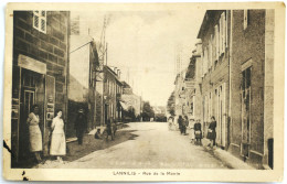 C. P. A. : 29 : LANNILIS : Rue De La Mairie, Animé - Autres & Non Classés