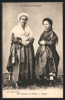 CPA Megeve, Costumes De Savoie, Zwei Frauen In Traditionellen Französischen Trachten  - Unclassified