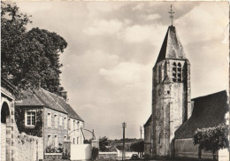 LA CELLE Les BORDES - CPSM : Eglise St Hubert En Entrée Du Château - Sonstige & Ohne Zuordnung