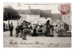 89 VILLENEUVE L'ARCHEVEQUE - Place Du Marché - Coll P.R.S 1905 - Cheval - Vente De Légumes - Henri Roy Vins En Gros - Villeneuve-l'Archevêque