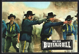 AK Filmszene Aus Buffalo Bill, Bei Einer Leichtsinnigen Aktion Geraten Soldaten In Einen Hinterhalt Der Rothäute  - Actores