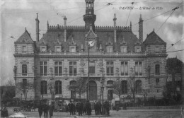 PANTIN - L'Hôtel De Ville - Animé - Pantin