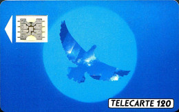 F135 - Télécarte Publique 120u - Oiseau Bleu SC4ab - N° 22860 Embouti - 120 Unités 