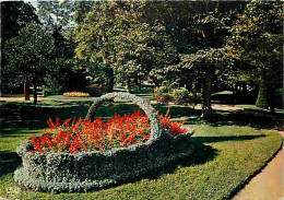 86 - Poitiers - Le Jardin Des Plantes - Parterres De Fleurs - CPM - Voir Scans Recto-Verso - Poitiers