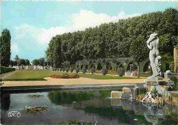 18 - Bourges - Le Jardin Dés Prés Fichaux - Fleurs - Statue De Femme Nue - CPM - Voir Scans Recto-Verso - Bourges