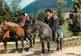 Animaux - Chevaux - Haute Auvergne - Groupe Folklorique La Bourrée De Murat - Départ De Fête - Folklore - Voir Scans Rec - Pferde