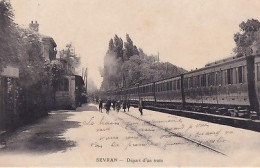 SEVRAN                      Départ D Un Train - Sevran
