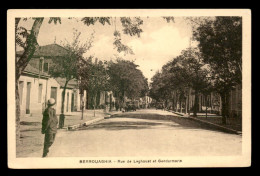 ALGERIE - BERROUAGHIA - RUE DE LAGHOUAT ET GENDARMERIE - Other & Unclassified