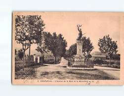 CHARLEVAL : L'Avenue De La Gare Et Le Monument - état - Other & Unclassified