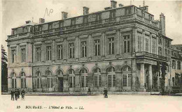 18 - Bourges - L'Hotel De Ville - Animée - Voyagée En 1917 - CPA - Voir Scans Recto-Verso - Bourges