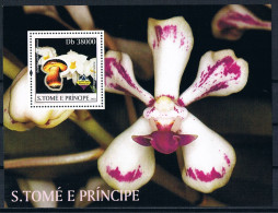 Bloc Sheet  Fleurs Orchidées Flowers Orchids  Neuf  MNH **   S Tome E Principe 2003 - Orchidee